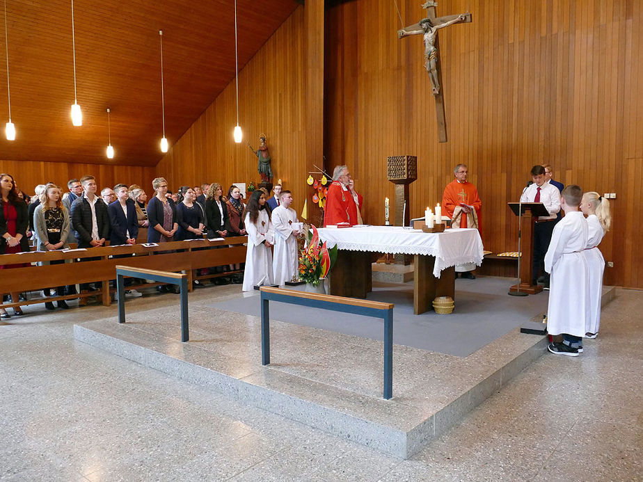 Firmung 2019 in Naumburg (Foto: Karl-Franz Thiede)